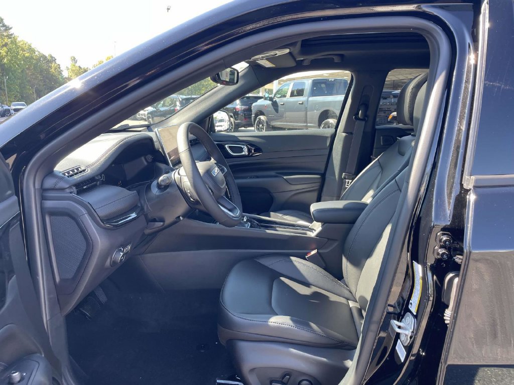 New 2027 Jeep Compass Limited AWD/4WD image 25