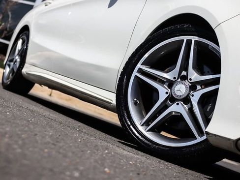 Used 2014 Mercedes-Benz CLA 250 image 8