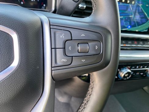 Used 2025 GMC Sierra 1500 SLT image 23