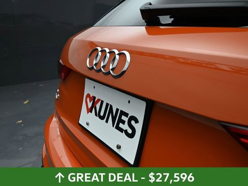 Used 2025 Audi Q3 2.0T Premium image 31