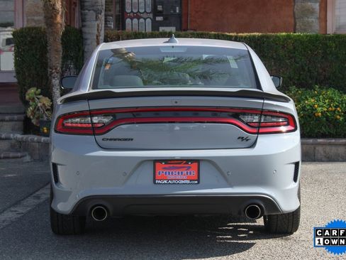 Used 2020 Dodge Charger R/T w/ Blacktop Package image 7