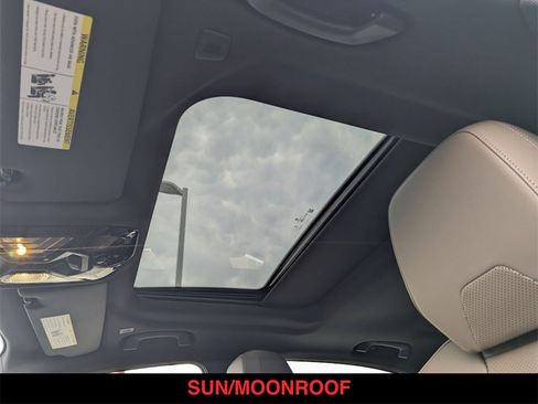 New 2025 BMW 530i xDrive 530i xDrive w/ Premium Package image 15