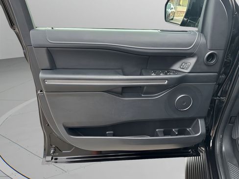 Used 2024 Ford Expedition Max XLT image 25