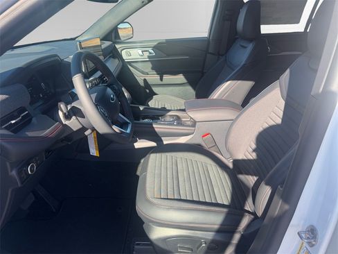 New 2026 Ford Explorer ST-Line w/ ST-Line Street Pack image 13