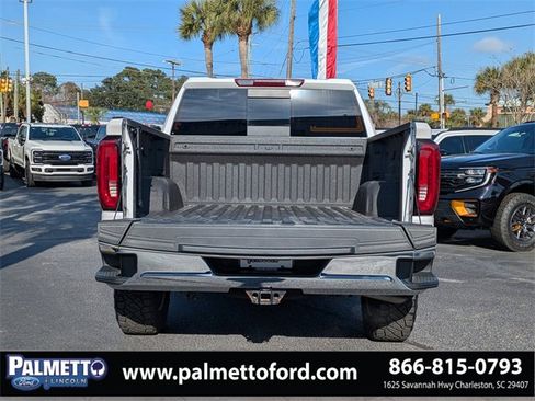 Used 2023 GMC Sierra 1500 SLT image 13