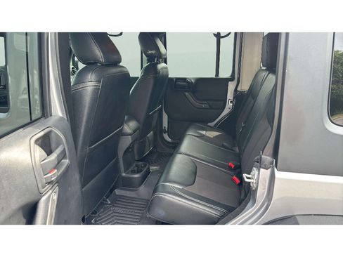 Used 2017 Jeep Wrangler Unlimited Sport AWD/4WD image 11