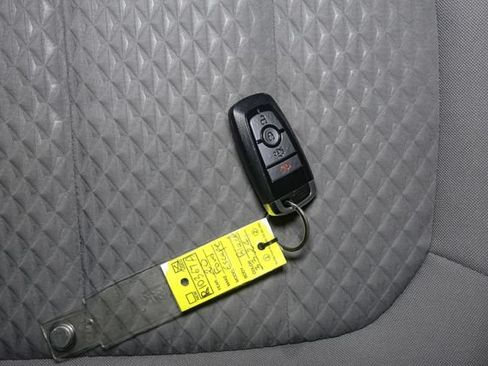 Used 2020 Ford Escape SE AWD/4WD image 35
