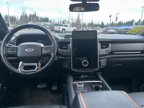 Certified 2023 Ford Expedition Max Platinum image 6