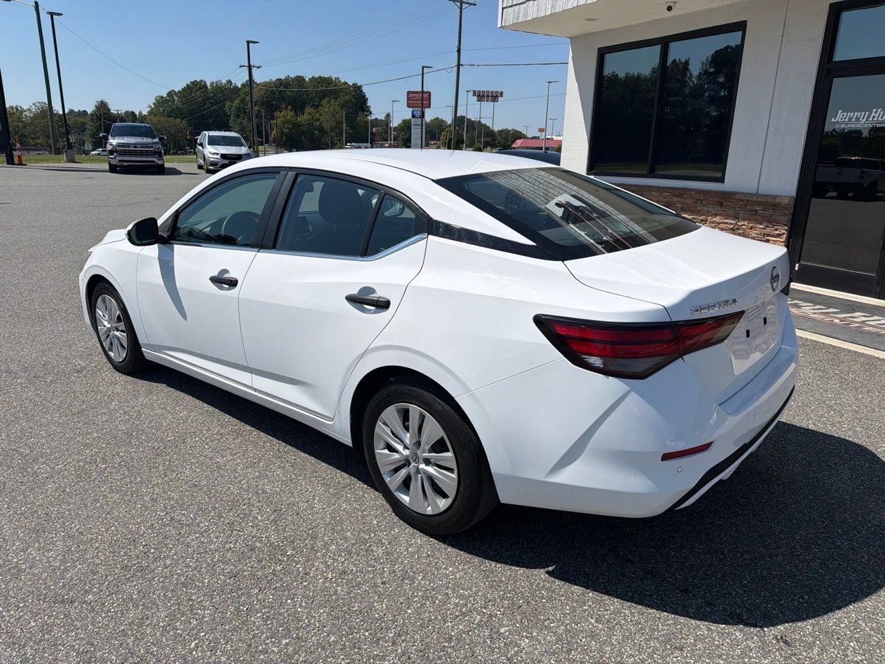Used 2024 Nissan Sentra S FWD image 7