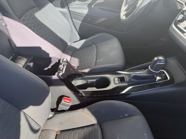 Used 2021 Toyota Corolla SE w/ SE Preferred Package FWD image 11