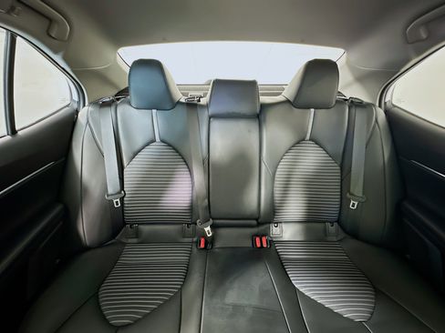 Used 2023 Toyota Camry SE image 29