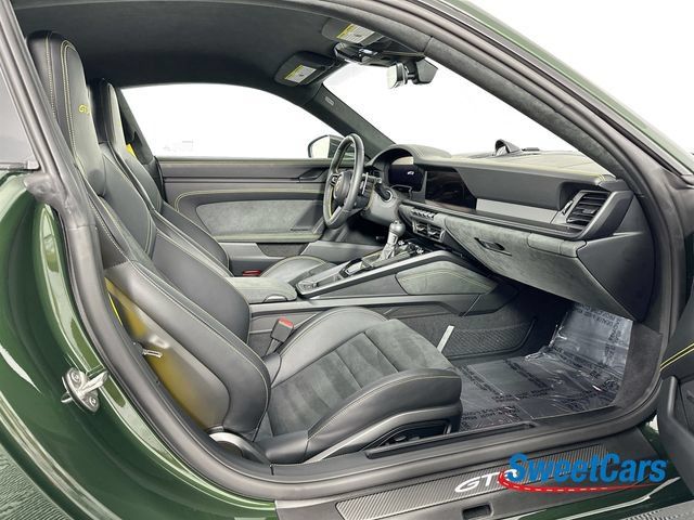 Used 2025 Porsche 911 GT3 RWD image 10