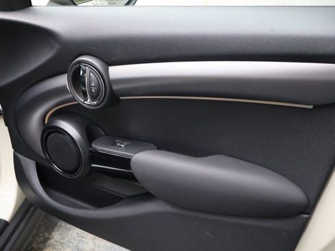 Used 2023 MINI Cooper S image 12