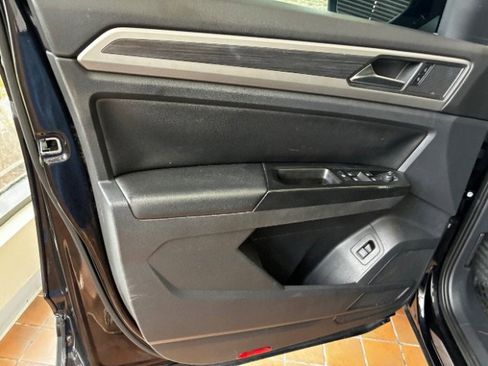 Used 2021 Volkswagen Atlas SEL AWD/4WD image 17