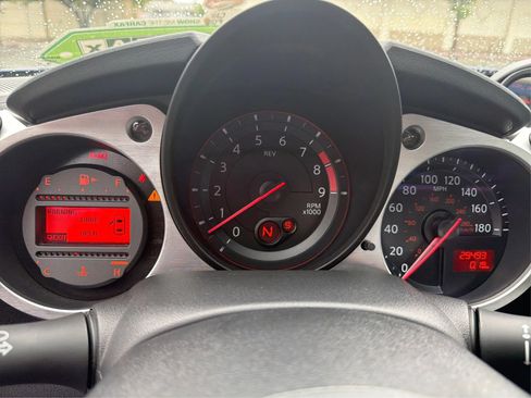 Used 2019 Nissan 370Z Touring Sport RWD image 14