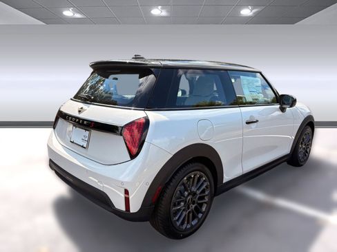 New 2026 MINI Cooper S image 8