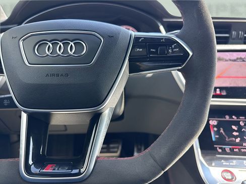 Used 2024 Audi RS 6 performance image 18