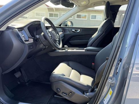 Used 2023 Volvo XC60 B5 Plus w/ Climate Package image 16