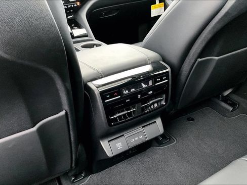 Certified 2026 Acura MDX FWD w/ Technology Package image 29
