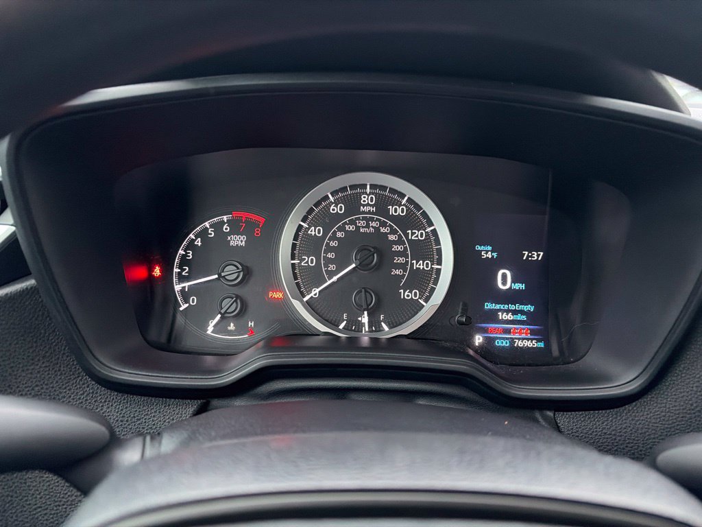 Used 2021 Toyota Corolla LE FWD image 26