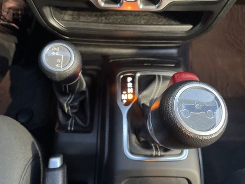 Certified 2020 Jeep Wrangler Unlimited Sahara image 47