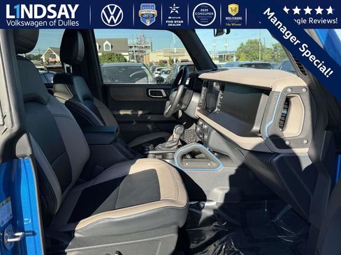 Used 2022 Ford Bronco Wildtrak image 4