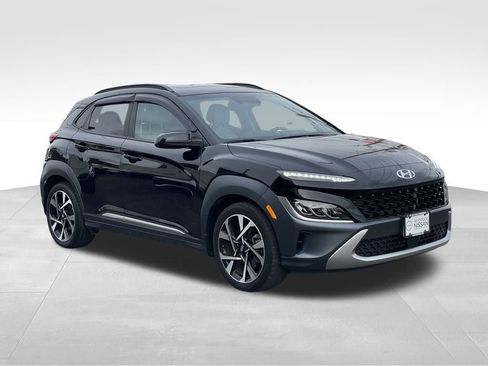 Used 2023 Hyundai Kona Limited image 3