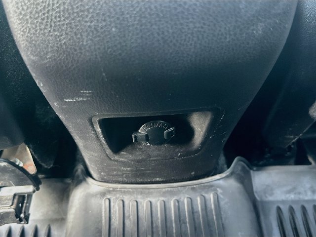 Used 2018 Toyota RAV4 XLE AWD/4WD image 24