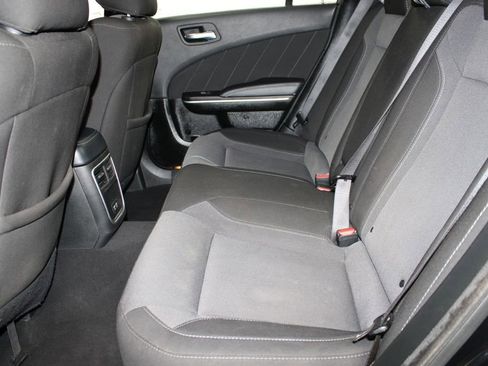Used 2022 Dodge Charger SXT RWD image 21