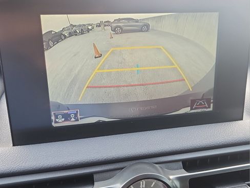 Used 2025 Lexus IS 350 F Sport RWD image 14
