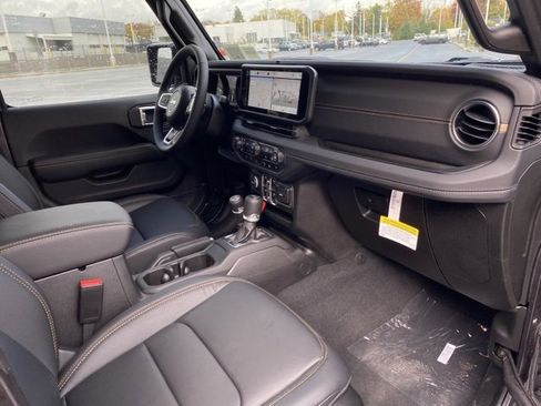 New 2025 Jeep Wrangler Sahara image 15