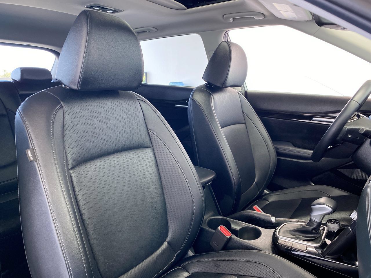 Certified 2025 Kia Seltos EX w/ EX Sunroof Package FWD image 32