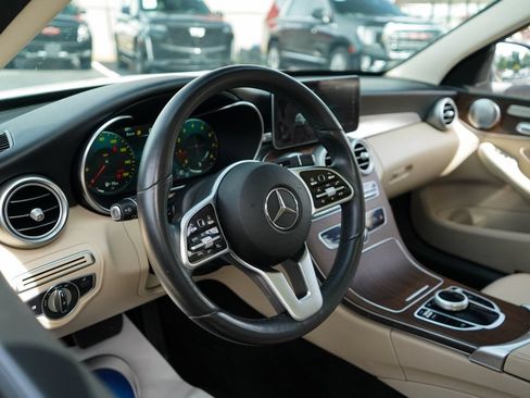Used 2020 Mercedes-Benz C 300 4MATIC Sedan image 5