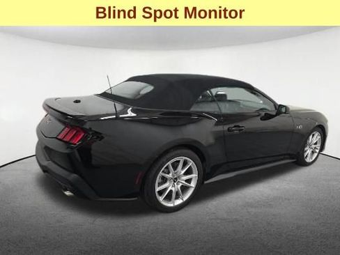 Used 2025 Ford Mustang GT Premium RWD image 5
