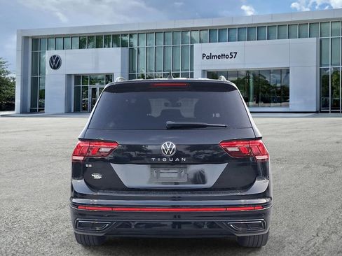 Certified 2023 Volkswagen Tiguan SE R-Line FWD image 5