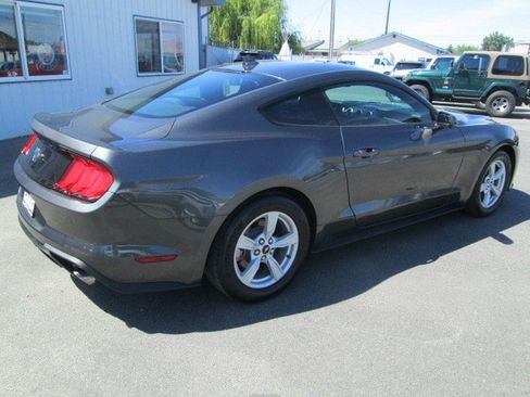 Used 2020 Ford Mustang Coupe RWD image 6