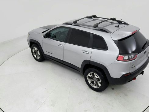 Used 2019 Jeep Cherokee Trailhawk AWD/4WD image 15