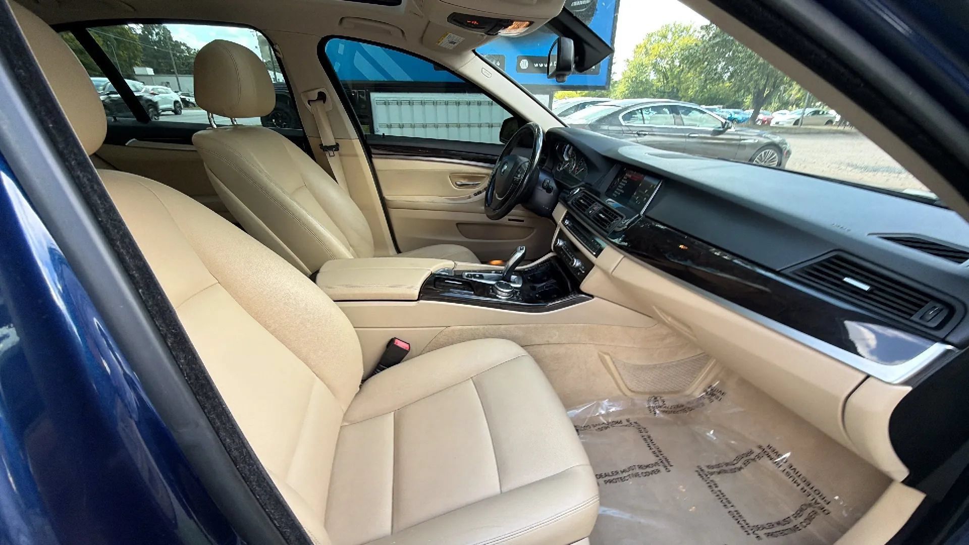 Used 2015 BMW 535i xDrive Sedan AWD/4WD image 25