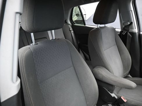Used 2022 Chevrolet Trax LS w/ Tint and Cruise Package AWD/4WD image 36