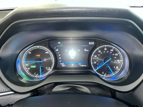 Used 2024 Toyota Venza Nightshade image 28