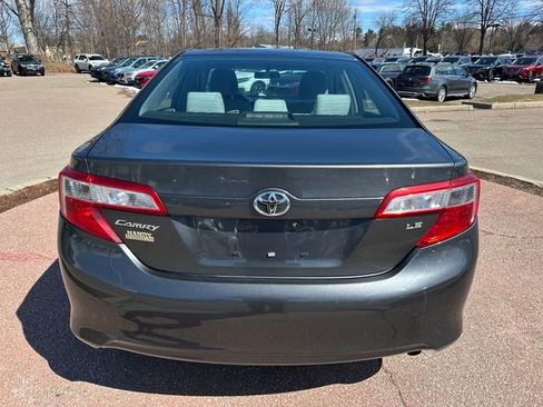 Used 2013 Toyota Camry LE image 4