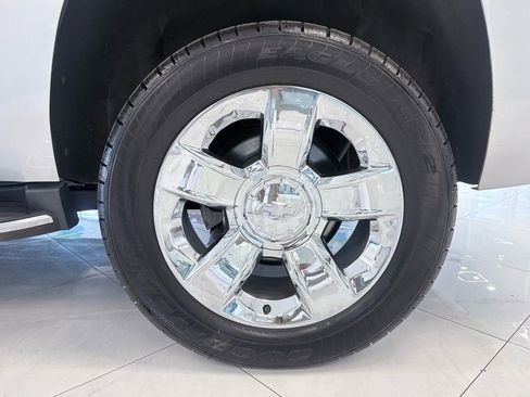 Used 2019 Chevrolet Tahoe LT w/ LT Signature Package AWD/4WD image 46