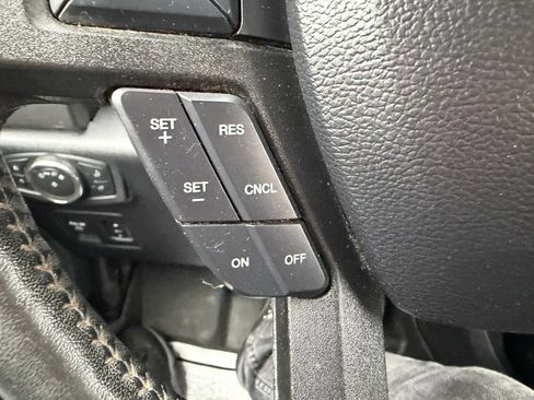Used 2020 Ford F150 XLT w/ Equipment Group 302A Luxury AWD/4WD image 21