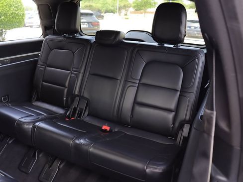 Used 2020 Lincoln Navigator Reserve w/ Luxury Package image 51