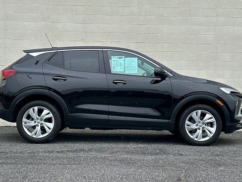 Used 2024 Buick Encore GX Preferred image 3