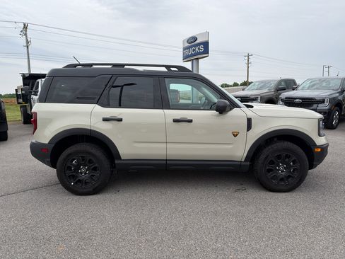 Certified 2025 Ford Bronco Sport Badlands w/ Badlands Tech Package AWD/4WD image 4
