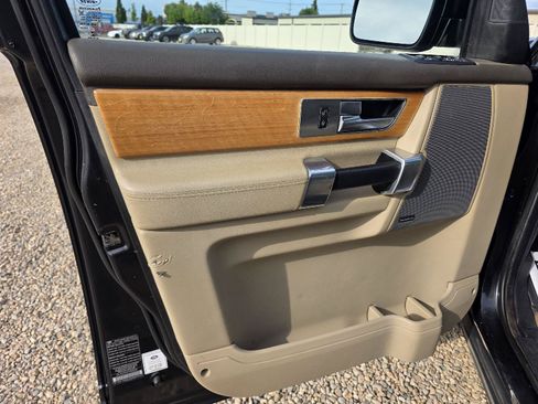 Used 2013 Land Rover LR4 HSE AWD/4WD image 9