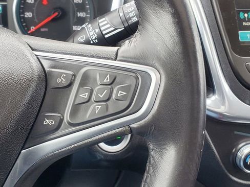 Used 2018 Chevrolet Equinox LT w/ Sun & Infotainment Package image 18