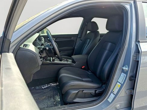 Used 2025 Honda Civic Sport image 13