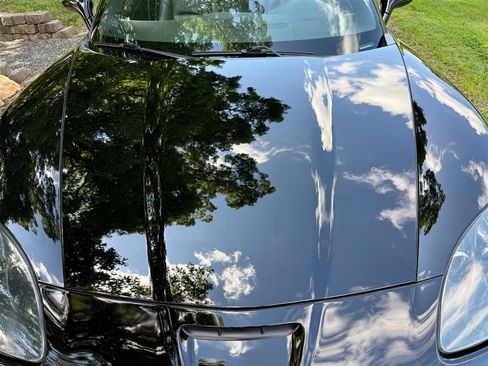 Used 2010 Chevrolet Corvette Grand Sport w/ Roof Package RWD image 17